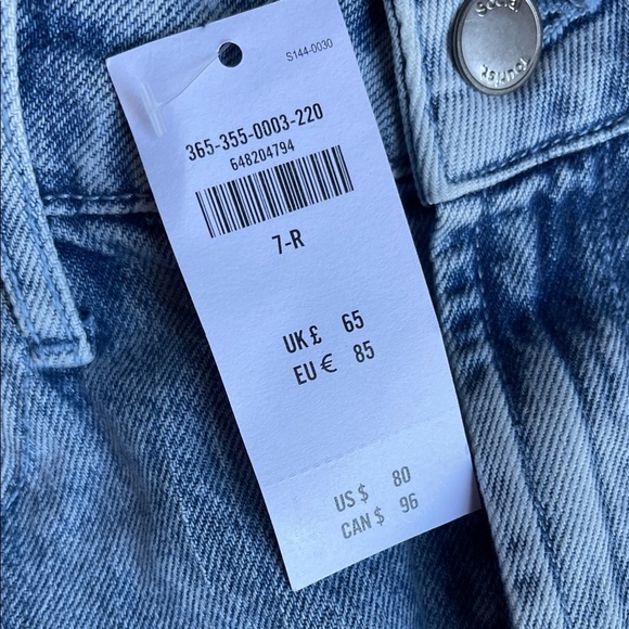 Social Tourist Women's Distressed Blue Jeans - Picture 3 of 12